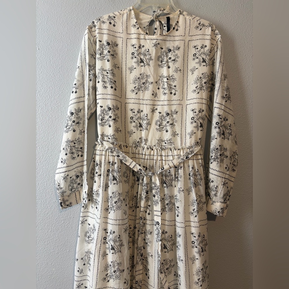 SARA LANZI
Long apron dress wild berry print - Picture 6 of 11